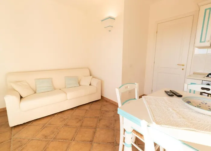 Perseo Vacanze Poggio Dei Fiori Con Piscina Privata Nyaraló Olbia