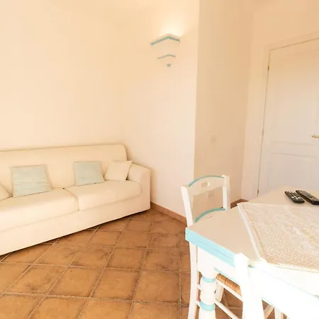 Perseo Vacanze Poggio Dei Fiori בית נופש אולביה