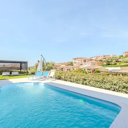 Perseo Vacanze Poggio Dei Fiori Con Piscina Privata Ferienhaus Olbia