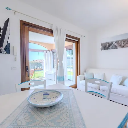 Perseo Vacanze Poggio Dei Fiori Con Piscina Privata Olbia
