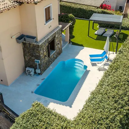 Perseo Vacanze Poggio Dei Fiori Con Piscina Privata Olbia
